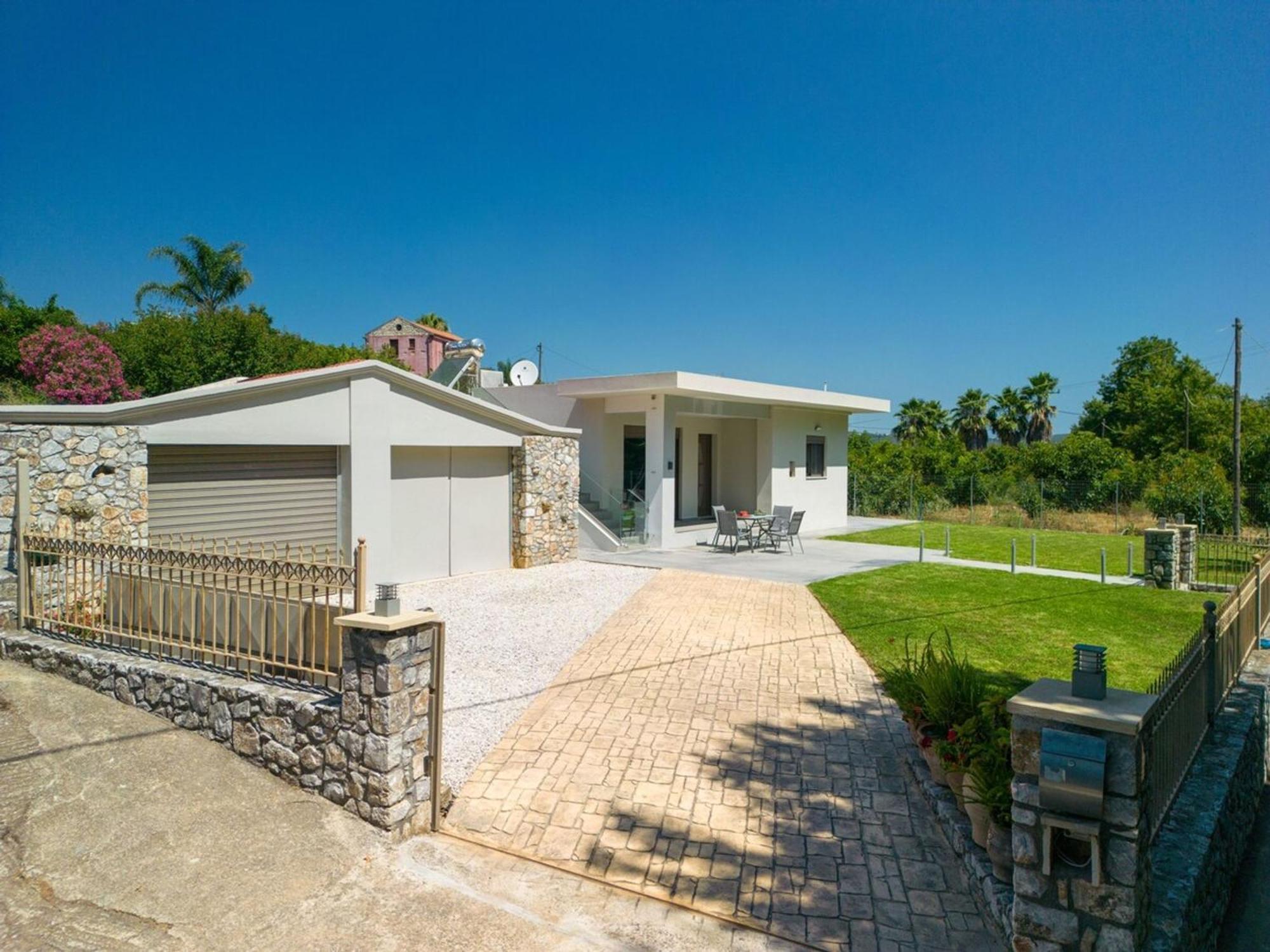Villa Emily In Countryside Chrissi Akti Chania Exterior foto